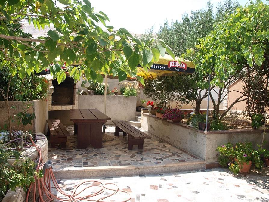 Apartments Ivita Pag Town Exterior photo